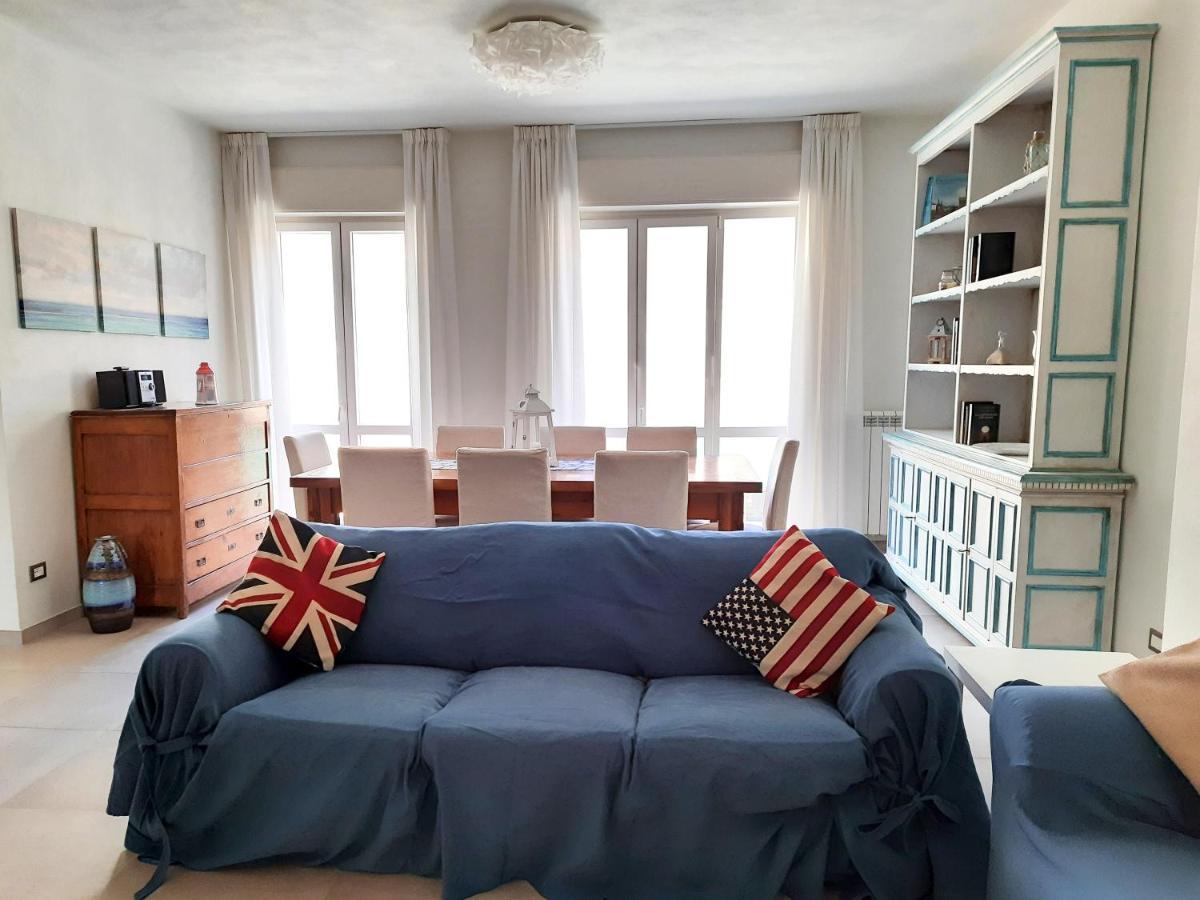 ヴィアレッジョCasa Di Nicolaアパートメント エクステリア 写真